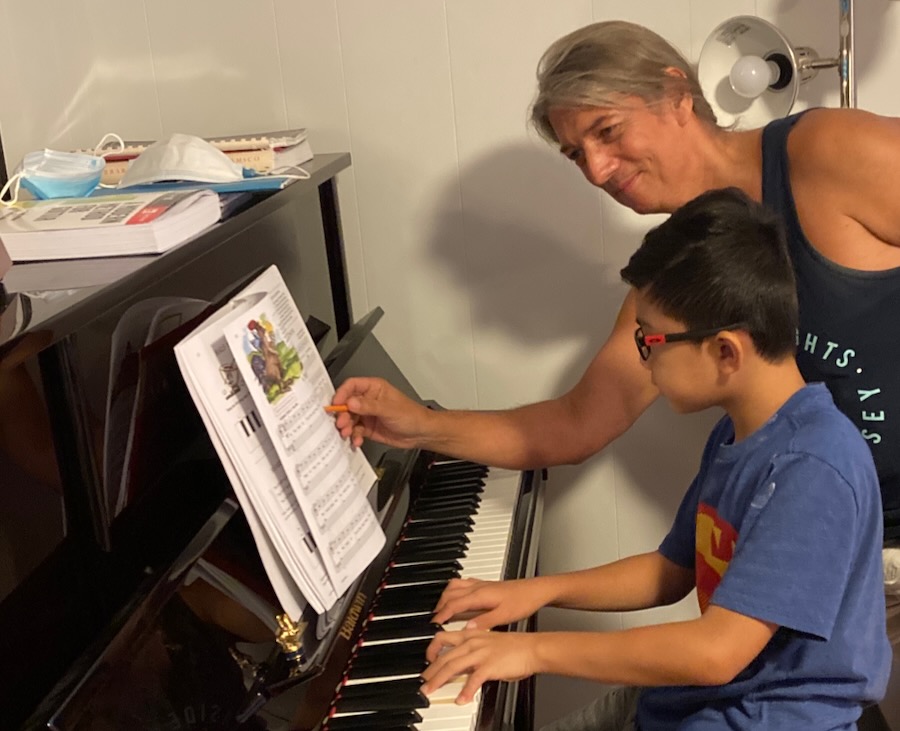Piano-Teacher Ryan Sam teaching Russel Piano